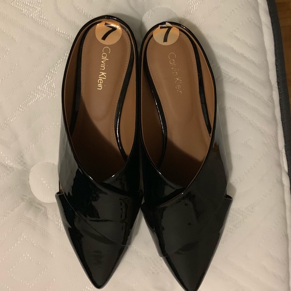 Aladdin shoes ✨ - Picture 3 of 4